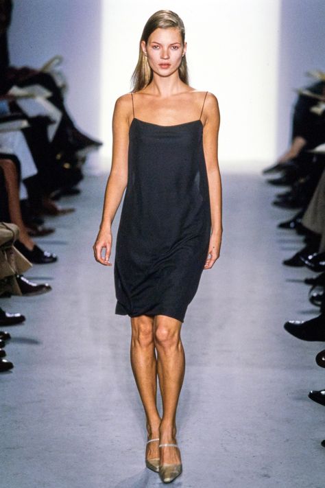 See the complete Calvin Klein Fall 1997 collection and 9 more Calvin Klein shows from the ‘90s. Slip Dress Kate Moss, Calvin Klein Slip Dress, 90s Calvin Klein Aesthetic, Calvin Klein 1990s Runway, 90s Minimalism Fashion Runway, Calvin Klein 90s Runway, Kate Moss Slip Dress, 90’s Minimalism, 90’s Dresses