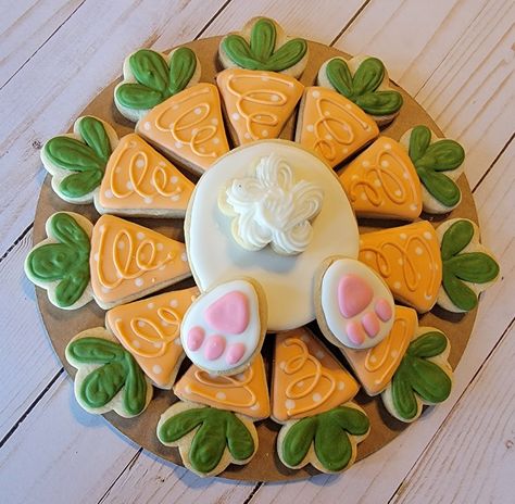 Simple Easter Cookies Decorated, Cookies Easter Decorated, Personalized Easter Cookies, Spring Decorated Cookies Ideas, Easter Cookies Decorated Buttercream, Easter Sugar Cookie Ideas, Easter Cookie Platter, Easy Easter Cookies Decorated, Decorated Easter Sugar Cookies