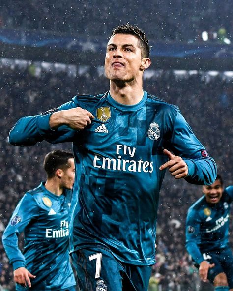 Ronaldo Pictures, Cristiano Ronaldo Wallpapers, Good Soccer Players, Ronaldo Wallpapers, Avatar Cartoon, Cristiano Ronaldo 7, Summer Swag, كريستيانو رونالدو, Best Player