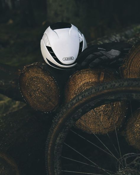 just gravel things 🪵 🏷️: #gravelride #gravelroad #cyclinglifestyle #lifebehindbars #fromwhereiride #cycling fitness, motivate, inspire, athlete, triathlon, cycling, gravelbike, scott bike, helmet, winter, forest, nature, woods, bike, garmin, photography, slow shutter Scott Bikes, Gravel Cycling, Nature Woods, Cycling Fitness, Slow Shutter, Gravel Road, Forest Nature, Gravel Bike, Blog Branding