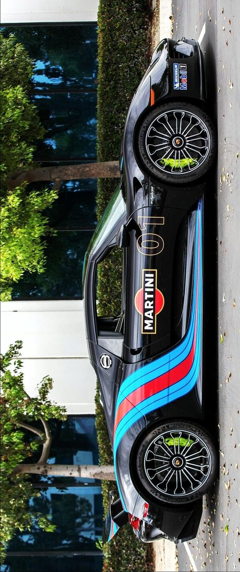 (°!°) Porsche 918 Weissach Spyder in Martini Livery Porsche 918 Wallpapers, Martini Livery, Martini Porsche, Porsche Speedster, Carrera Gt, Porsche Carrera Gt, Porsche Motorsport, Martini Racing, Hot Wheels Toys