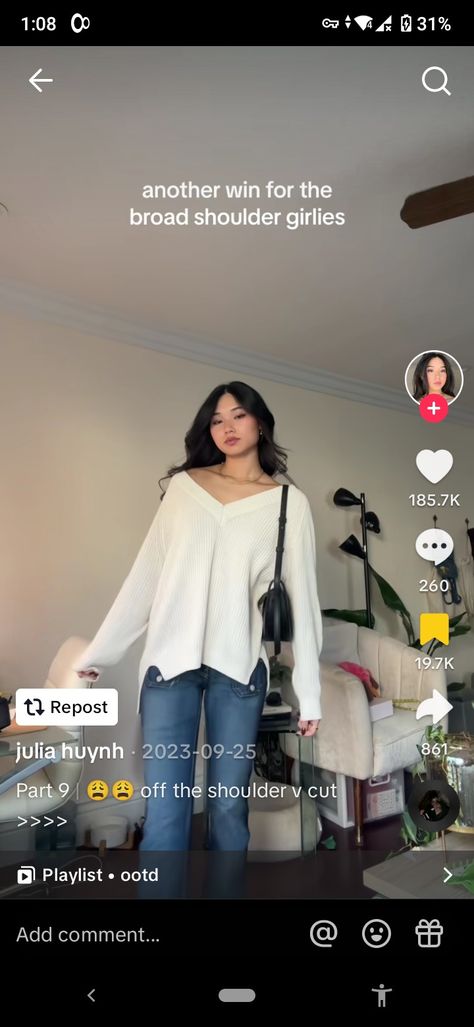 Over The Shoulder Shirt Outfits, Shirts For Broad Shoulders Women, Broad Shoulders Women Outfits, Outfits For Broad Shoulders Women, Noel Core, Broad Shoulder Women Outfits, Broad Shoulder Women, Broad Shoulders, Women Outfits