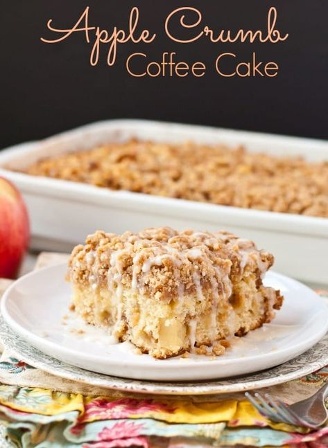 Apple Crumb Coffe Cake Image Crumb Coffee Cakes, Apple Crumb Cakes, Crumb Cake Recipe, Apple Coffee Cakes, Apple Crumb, Apple Cake Recipes, Desserts Vegan, Coffee Cake Recipes, Crumb Cake