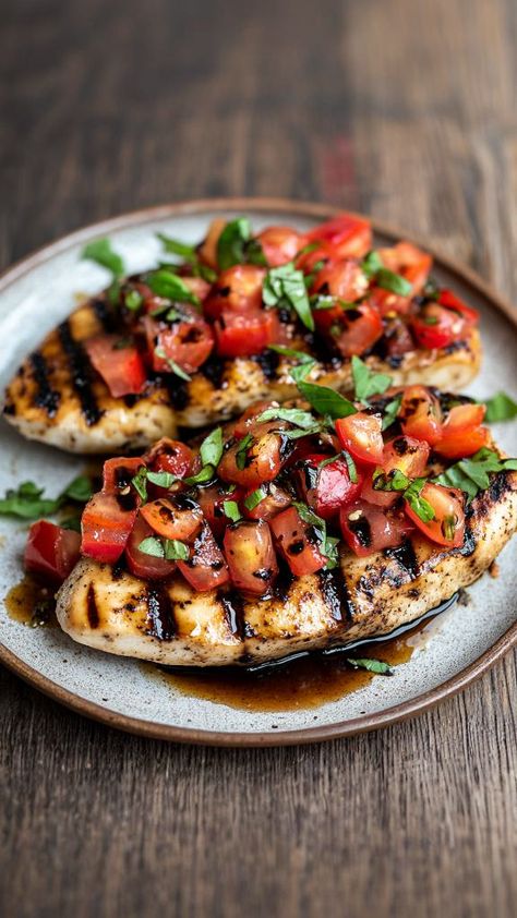 Bruschetta Chicken Recipe Fresh Tomato And Chicken Recipes, Chicken Breast And Tomato Recipes, Chicken Cherry Tomato Recipe, Chicken With Mozzarella And Tomato, Chicken With Cherry Tomatoes Recipe, Best Bruschetta, Salsa Easy, Chicken Bruschetta Recipe, Chicken Bruschetta