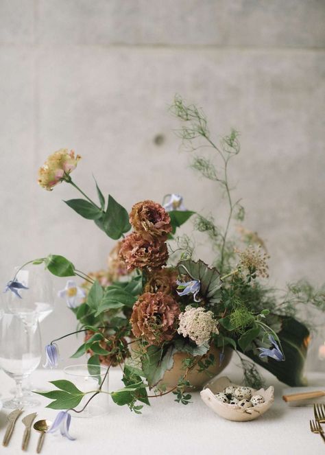 Larry Wedding, Naoshima Island, Studio Mondine, Grey Weddings, Ceramic Vases Design, Flower Boy, Jun 2023, Venue Decor, Floral Display