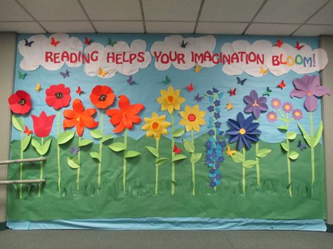 Garden Theme Bulletin Board Ideas, Paper Flower Bulletin Board, Spring Book Fair Themes, Reading Helps Your Mind Bloom, Read Grow Inspire, Spring Library Bulletin Board Ideas, Spring Library Displays, Spring Library Bulletin Boards, Flower Bulletin Board