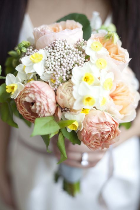 Daffodil Wedding Flowers, Daffodil Wedding, Daffodil Bouquet, June Flower, Gorgeous Wedding Bouquet, Lowcountry Wedding, Beautiful Bouquets, Spring Wedding Inspiration, Spring Wedding Flowers