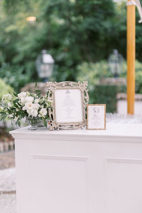 Bar Arrangement, Wedding Cheers, Table Floral Arrangements, Welcome Table, Lowcountry Wedding, Small Bar, Wedding Arrangements, Bud Vases, Floral Wedding