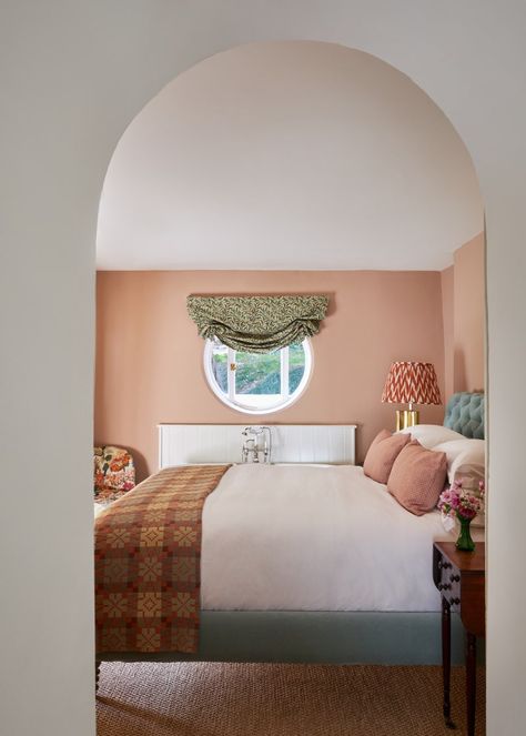 Fabric Design Ideas, Templeton Pink, Soho House Barcelona, Milan Apartment, William Morris Wallpaper, Cast Iron Bath, Iron Bed Frame, British Interior, Morris Wallpapers