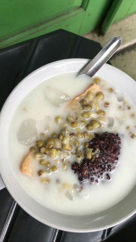 Bean Porridge, All U Can Eat, Rice Coconut, Tea Time Food, Tumblr Food, Food L, Baby Eating, Sticky Rice, Indonesian Food