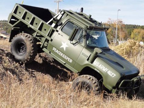 ​1976 - 2002 DODGE 12V CUMMINS RAM POWER WAGON 4X4 for sale: photos, technical specifications, description Ram Power Wagon, Green Truck, Old Dodge Trucks, Cummins Trucks, Truck Flatbeds, Dodge Power Wagon, Classic Pickup Trucks, Overland Vehicles, Guy Stuff