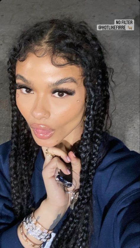 India Love Curly Hair, Youtube Influencer, Dinner Halloween, Black Bratz Doll, Black Ponytail Hairstyles, India Love, Types Of Braids, Halloween Dinner, Curly Hair Routine