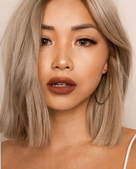 Here, we've rounded up the best apple cider vinegar products for your hair so you can bring your mane back to life after a summer of fun. Blonde Asian Hair, Hair Color Asian, Red Lip Color, Blonde Asian, Cool Short Hairstyles, Haircut Styles, Brown Blonde Hair, Short Hairstyle, Asian Hair