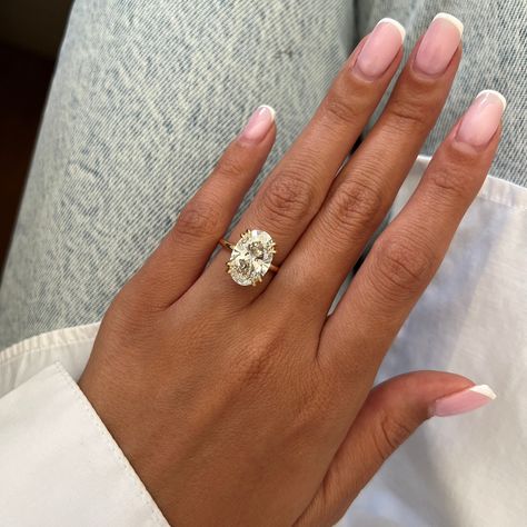 Claw Prong Engagement Ring, Gold Oval Engagement Ring, Gold Band Engagement Rings, Dream Wedding Ring, Prong Engagement Rings, Cute Engagement Rings, Future Engagement Rings, Diamond Solitaire Ring, Cvd Diamond