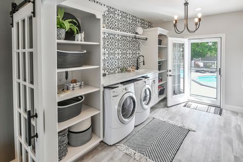 Take a look at this urban cool remodel of the pool/laundry room, just off the deck.  Open and airy with lots of room for storage. Pool Bathroom Laundry Room, Pool Mudroom Entryway, Laundry Pool Room, Pool Laundry Room, Pool Mudroom Ideas, Garage With Laundry Room, Pool House Laundry Room, Pool House Mudroom, Pool Storage Room