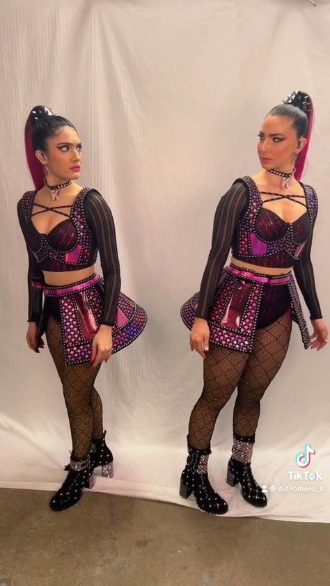 Broadway Rave Outfit, Six The Musical Outfit Ideas, Six The Musical Outfits, Six The Musical Inspired Outfits, Katheryn Howard, Musicals Theatre, Musical Outfits, Musical Jokes, Musical Costumes