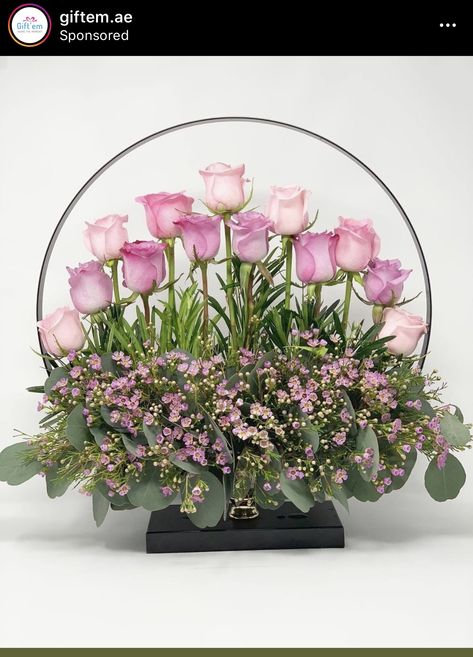 Floral Arrangements Birthday, Centre Table Flower Arrangement, Rose Arrangements Diy, Dollhouse Display, Easter Centerpiece Ideas, Box Arrangement, Table Decorations Ideas, Basket Flower Arrangements, Contemporary Flower Arrangements