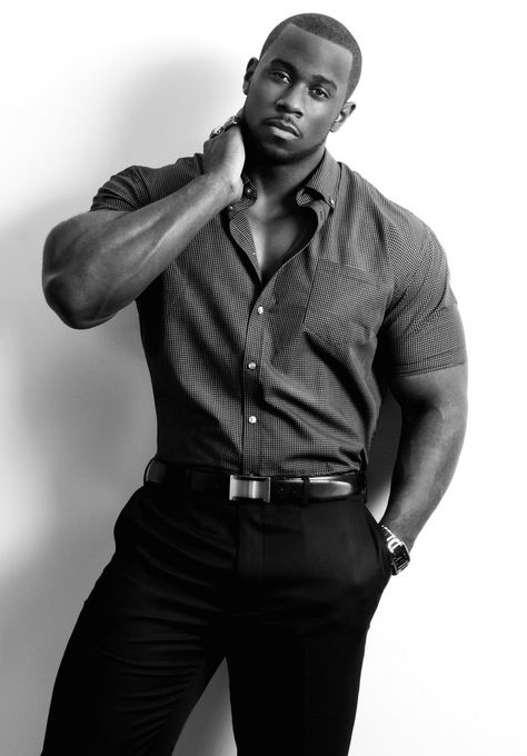 Chocolate Men, Healthy Man, Dark Skin Men, African Men, Black Men Fashion, Black Boys, Big Men, Mens Fashion Trends, Well Dressed