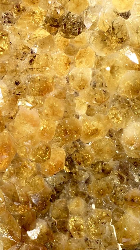 Citrine wallpaper Golden Crystal Aesthetic, Citrine Stone Aesthetic, Citrine Wallpaper Iphone, Citrine Stone Wallpaper, Yellow Citrine Wallpaper, Citrine Crystal Wallpaper Iphone, Yellow Gemstones Aesthetic, Citrine Crystal Wallpaper, Citrine Crystal Aesthetic