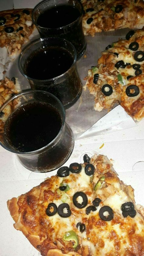 #food #pizza#Instagram #food #love #friend #best #forever Pizza Instagram, Story Food, Instagram Food Pictures, Afghan Food Recipes, Food Pizza, India Food, Pizza Lovers, Indian Snack Recipes, Snap Food