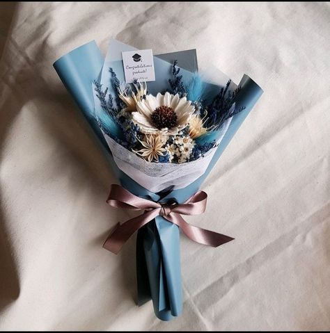 Bouquet For Men, Single Flower Bouquet, Man Bouquet, Simple Bouquet, Flower Boquet, Diy Bouquet Wrap, Luxury Flower Bouquets, Diy Ribbon Flowers, Flower House