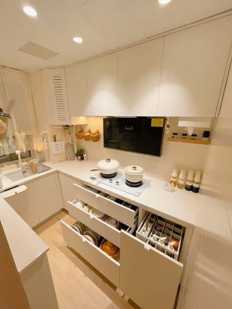 Korean Studio Apartment, Condo Kitchens, Korean Apartment Interior, Korean Kitchen, Modern Kitchen Storage, Dorm Design, Interior Design School, Small Apartment Design, Kitchen Baskets