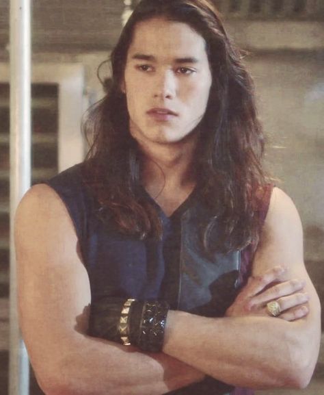 Booboo Stewart Long Hair, Booboo Stewart Descendants, Booboo Stewart Aesthetic, Bobo Stewart, Boo Boo Stewart, Jay Descendants, Kenji Kishimoto, Native American Actors, Descendants 1