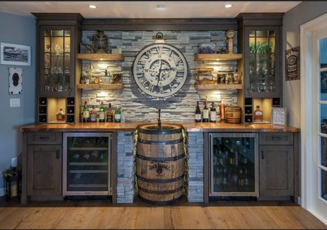 Bar Lounge Room Ideas, Bar Lounge Room, Whiskey Barrel Bar, Bourbon Room, Bar Deco, Whiskey Room, Home Bar Rooms, Bourbon Bar, Barrel Decor