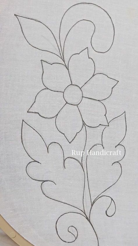 Nokshi Kantha Stitch Tutorial Flower Pattern Drawing, Simple Flower Design, Simple Hand Embroidery Patterns, Birds Embroidery Designs, Flower Drawing Design, Simple Embroidery Designs, Stitch Tutorial, Embroidered Gifts, Embroidery Flowers Pattern