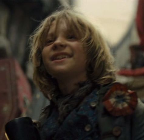 Daniel Huttlestone is by far the best Gavroche I've seen Daniel Huttlestone, Victor Hugo, Anne Hathaway, Les Miserables, Hugh Jackman, Movie Stars, Broadway, Singing, Red