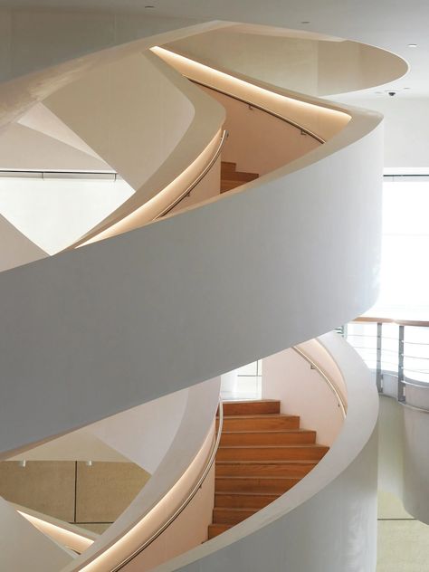 Noguchi Lamp, Traditional Staircase, Southern France, Organic Architecture, New Museum, Big Art, Urban Spaces, Spiral Staircase, Staircase Design