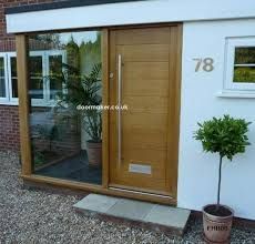 modern front entrance extension - Google Search Glassed In Porches, Porch Extension, Modern Front Porches, Sas Entree, Veranda Design, Glass Porch, Porch Kits, Modern Porch, Contemporary Front Doors