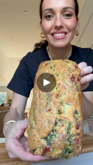 Spinach And Feta Loaf, Airfryer Food, Spinach Bread, Greek Recipes Dessert, Food Reels, Hungry Happens, Bread Healthy, Orange Muffins, Lowest Carb Bread Recipe