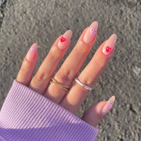 Garçons Comme Des Garcons Nails, Simple Valentines Day Nails, Feb Nails, Nails Ideas Valentines Day, February Nails Ideas Valentines Day, Nails February, February Nails Ideas, Simple Valentines, Nails Valentines Day