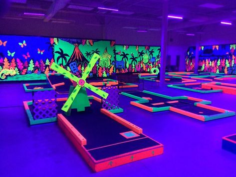 Mini Golf Games, Indoor Mini Golf, Virginia Vacation, Crazy Golf, Indoor Family, Shot In The Dark, Mini Golf Course, Miniature Golf, Family Friendly Activities