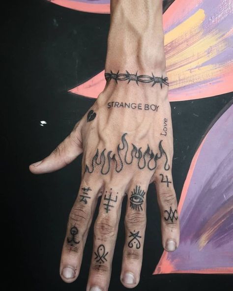 Tato Grunge, Simple Hand Tattoos, 42 Tattoo, Grunge Tattoo, Hand And Finger Tattoos, Palm Tattoos, Hand Tats, Skeleton Hand Tattoo, Spooky Tattoos