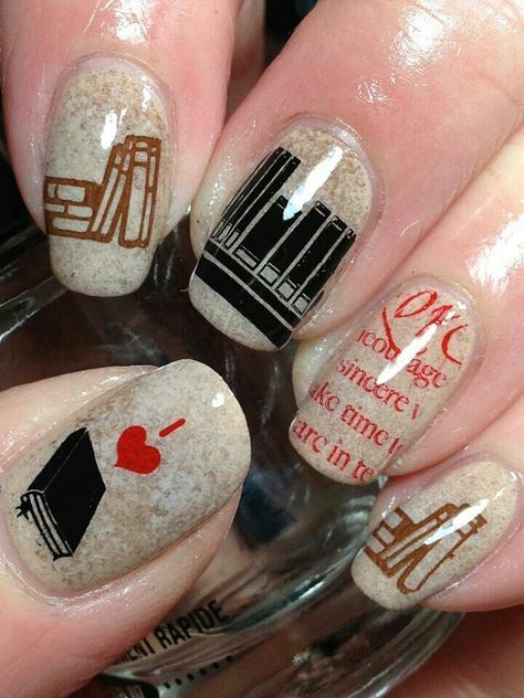 Librarian nails designs... Book Nail Art, Unghie Nail Art, Back To School Nails, September Nails, Picture Polish, Cute Nail Art Designs, School Nails, Cute Nail Art, Manicure Y Pedicure