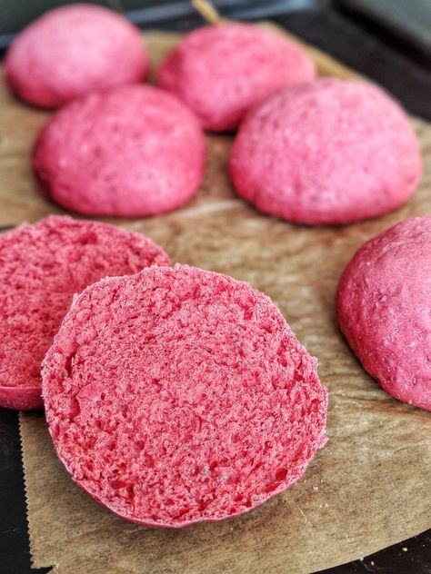 Pink Burger, Homemade Burger Buns, Vegetarian Burgers, Veggie Patties, Artisan Breads, Cactus Craft, Chef Logo, How To Cook Burgers, Homemade Burgers