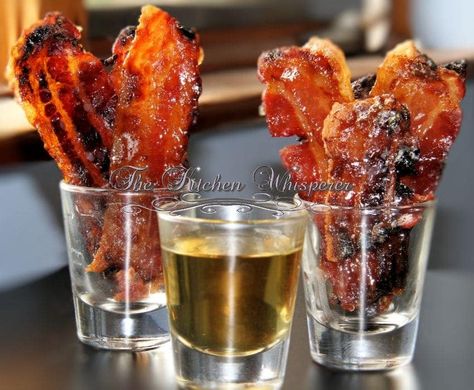 Candied Bacon Recipe, Football Foods, Bourbon Recipes, Candied Bacon, Super Bowl Party, Maple Bacon, Derby Party, Sugar Maple, Football Food