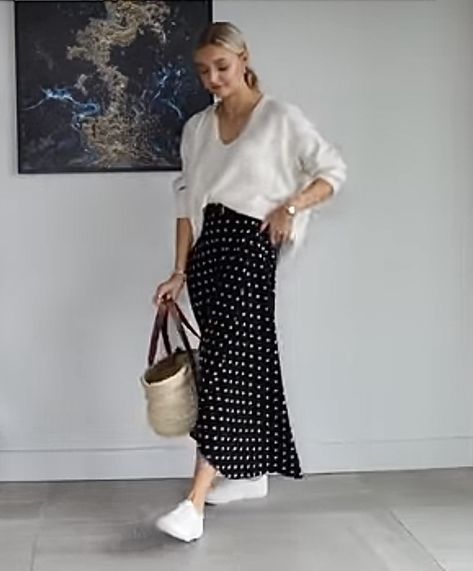 Polka Dot Maxi Skirt Outfit, Navy Polka Dot Skirt Outfit, Black Polka Dot Skirt Outfit, Paddock Fashion, Polka Dot Skirt Outfit, Dot Skirt Outfit, Slip Skirt Outfit, Black Polka Dot Skirt, Silk Skirt Outfit