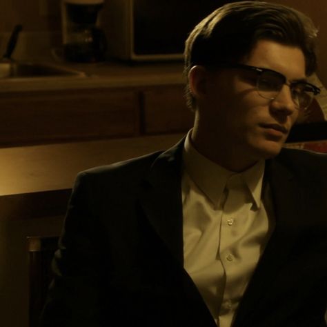 Zane Holtz, The Secret History Aesthetic, Henry Winter, Chaotic Academia, History Professor, Donna Tartt, Natural Therapy, Dark Academia Aesthetic, The Secret History