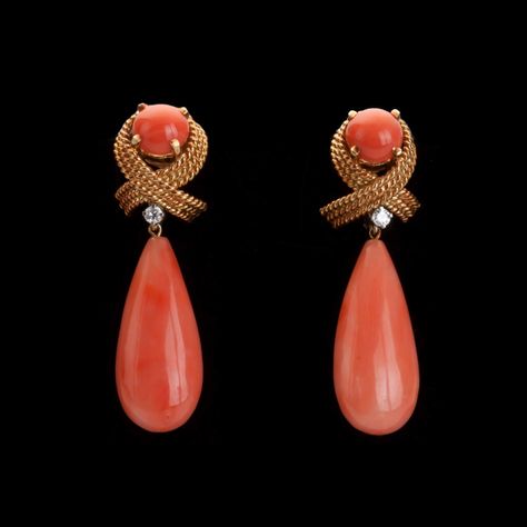 Tiffany Jewellery, Coral Jewelry Vintage, Coral Jewellery, Coral Jewelry Set, Small Earrings Gold, Tiffany Earrings, Jeweled Earrings, Tiffany Jewelry, Gold Jewelry Simple