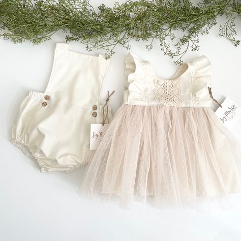 Boho style tulle dress, baby boy romper, cake smash outfit Twin Cake Smash, Girl Birthday Outfit, Twins Boy, Cake Smash Outfit Girl, Cake Smash Outfit Boy, Smash Cake Boy, Baby Boy Cakes, Boho Birthday, Birthday Girl Outfit