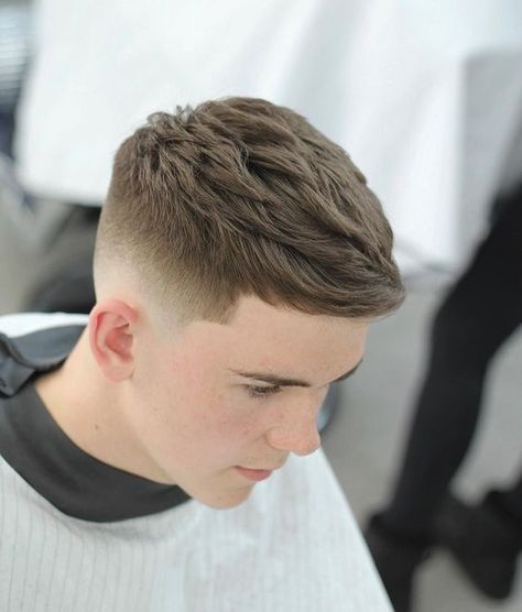 Looks modernos: cortes de cabello para hombre 2019 Best Fade Haircuts, Trendy We Fryzurach, Faded Hair, Men Haircut Styles, Cool Hairstyles For Men, Fade Haircuts, Mens Haircuts Fade, Popular Haircuts, Corte De Cabelo Masculino