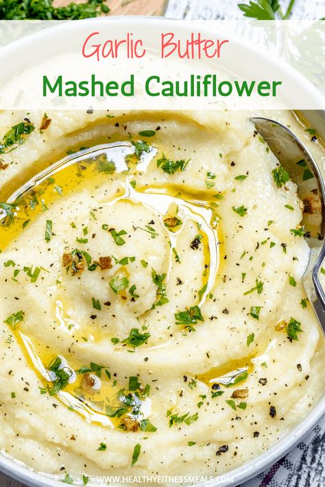 This Garlic butter mashed cauliflower recipe is a healthier alternative to the traditional mashed potatoes. Tasty, creamy, low carb, and easy to make. #healthy #lowcarb #keto #mashedcauliflower #cauliflower via @healthyfitnessmeals بطاطس مهروسة, Mashed Cauliflower Recipe, Cauliflower Recipe, Recetas Keto, Keto Side Dishes, Perfect Thanksgiving, Thanksgiving Side, Mashed Cauliflower, Mashed Potato