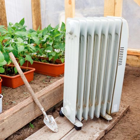 Diy Small Greenhouse, Greenhouse Heater, Greenhouse Heaters, Heating A Greenhouse, Best Greenhouse, Winter Greenhouse, Indoor Grow, Urban Backyard, Build A Greenhouse