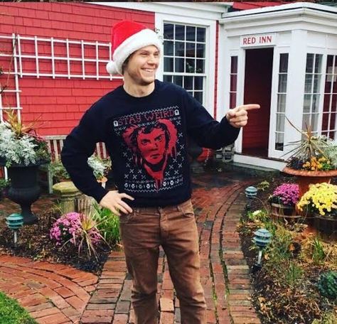 Evan Peters Christmas Sweater, Evan Peters Sweater, Christmas Evan Peters, Evan Peters Christmas, Matching Christmas Sweaters, Ahs Cast, Tate Langdon, Evan Peters, The Perfect Guy