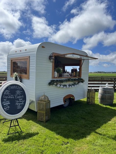 Caravan Bar, South Coast Nsw, Bar Hire, Humboldt County, Specialty Cocktail, Bar Wedding, Vintage Caravan, Bar Service, Diy Bar