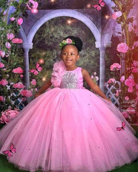 Gown Styles For Kids, Kids Ball Gowns, Ball Gowns For Kids, Gowns For Kids, Lace Dress Classy, Classy Short Dresses, Fancy Short Dresses, Girls Dresses Diy