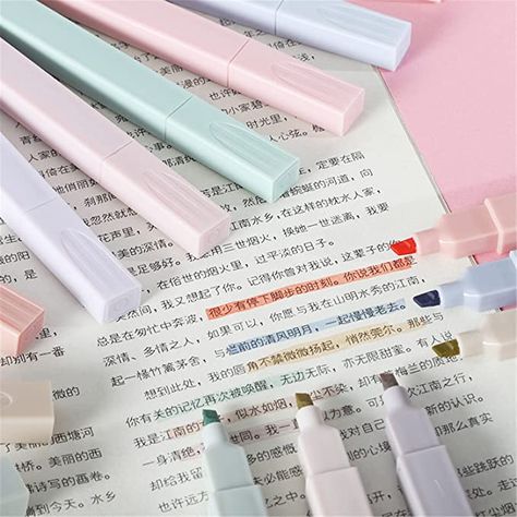 Pastel Soft Aesthetic, Korean School Supplies, Aesthetic Pens, School Supplies Cute, Organized Desk, Aesthetic Stationary, Aesthetic Office, Aesthetic School Supplies, Pastel Highlighter